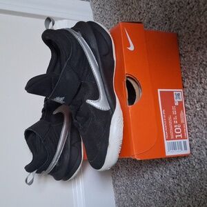 Nike Team Hustle D 10.  Toddler size 10.5C